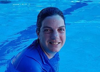 אורלי בלום - מדריכת שחייה והידרותרפיסטית