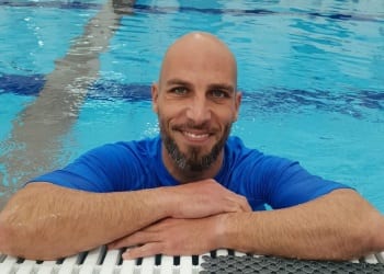 גארט ג'ייקובס - מדריך שחייה