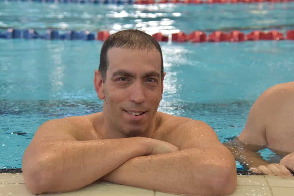 אריק קוטק מאמן שחייה עולם המים נתניה arik kotek
